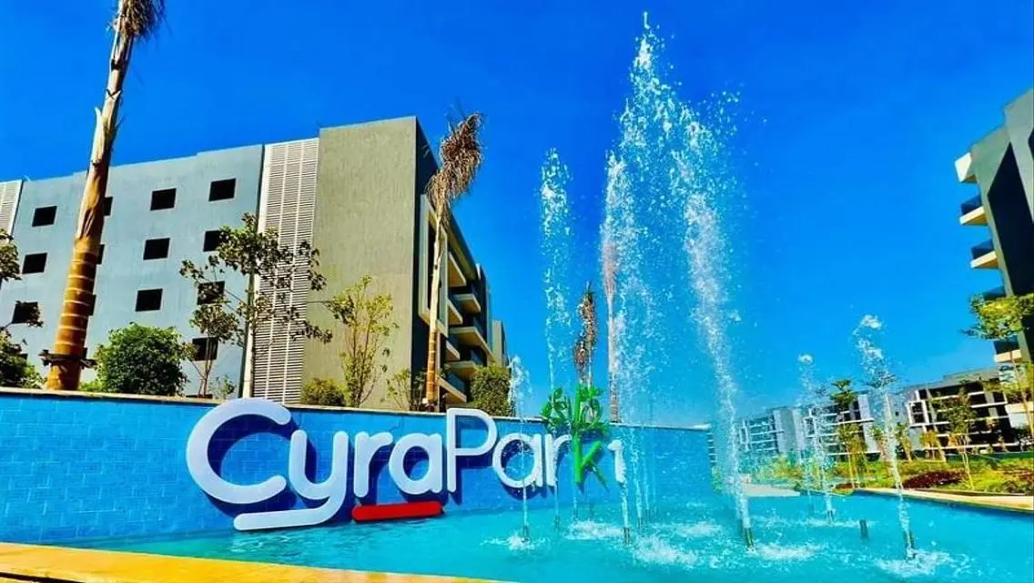 Luxury Property at Sun Capital 170 with Pool and Health Club