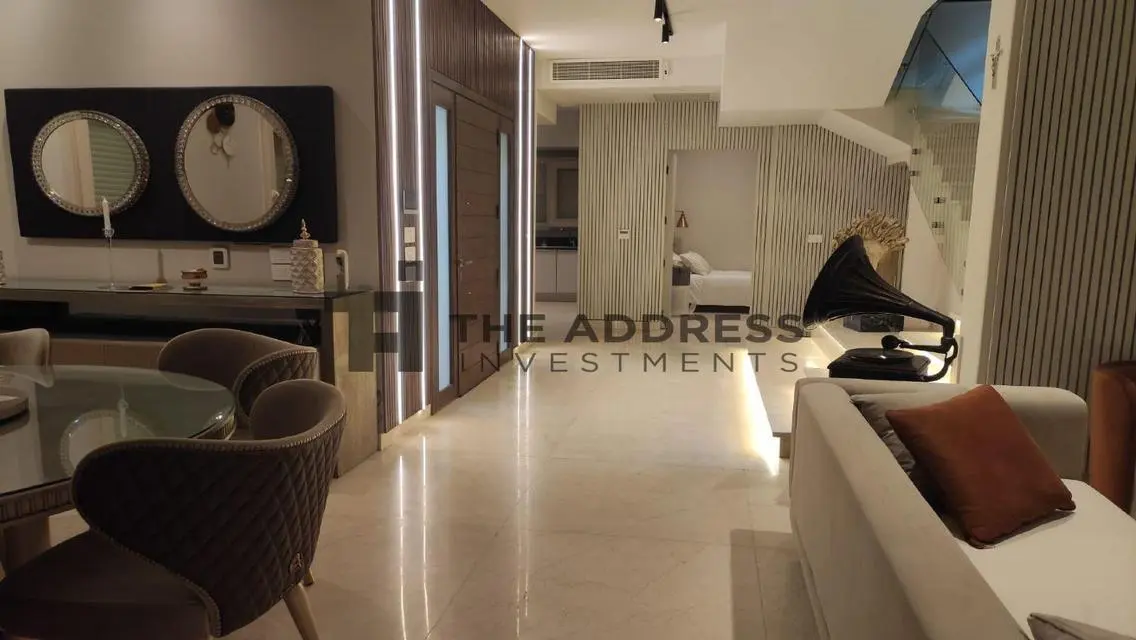 -Luxury Villa with Private Pool and Garden-