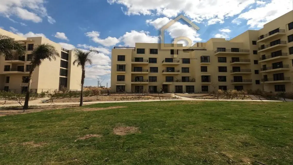شقة فاخرة للبيع في O-West