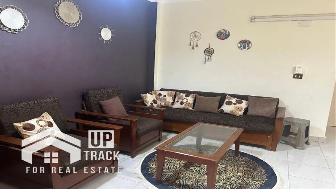 شقة رائعة مع إطلالة جميلة ومساحة شاسعة