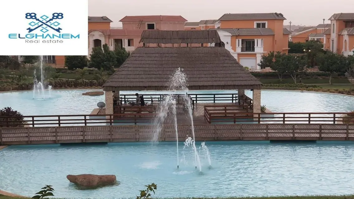 Luxury Apartment Overlooking the Lake at an Attractive Price