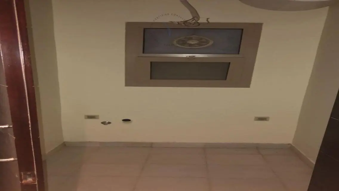 فيلا فاخرة للبيع مع إطلالة رائعة
