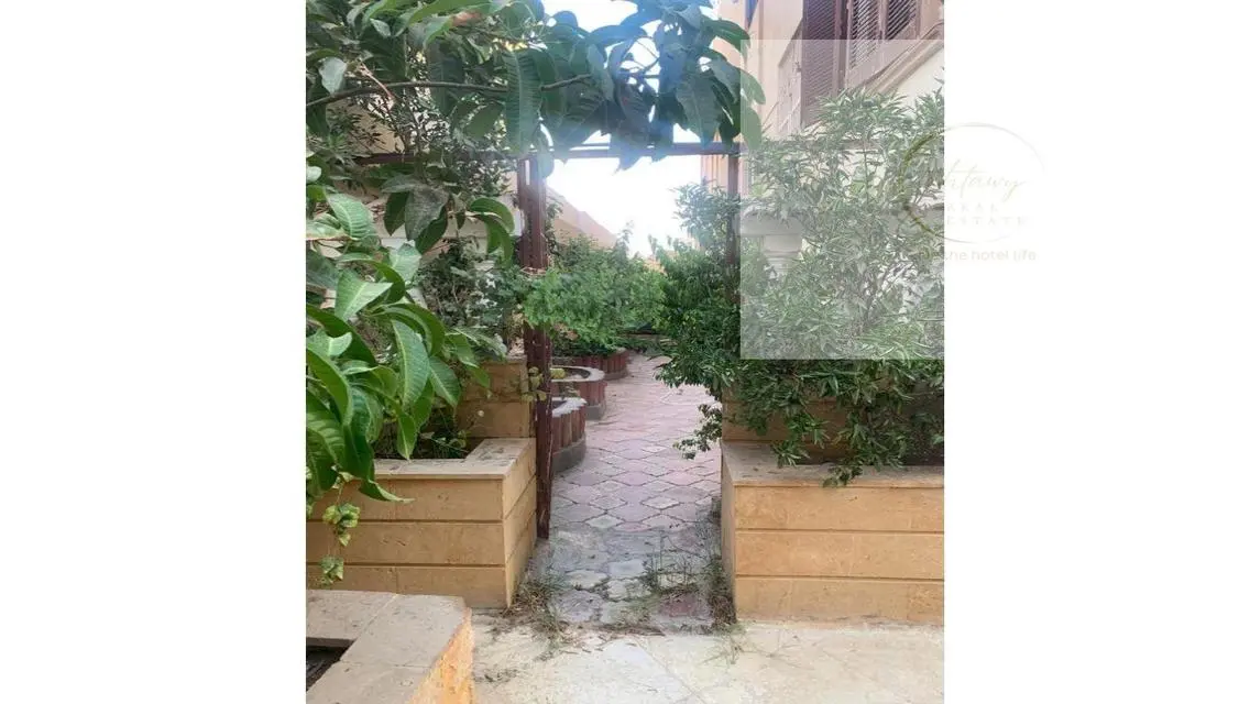 شقة فاخرة للبيع بمساحة 2788 متر