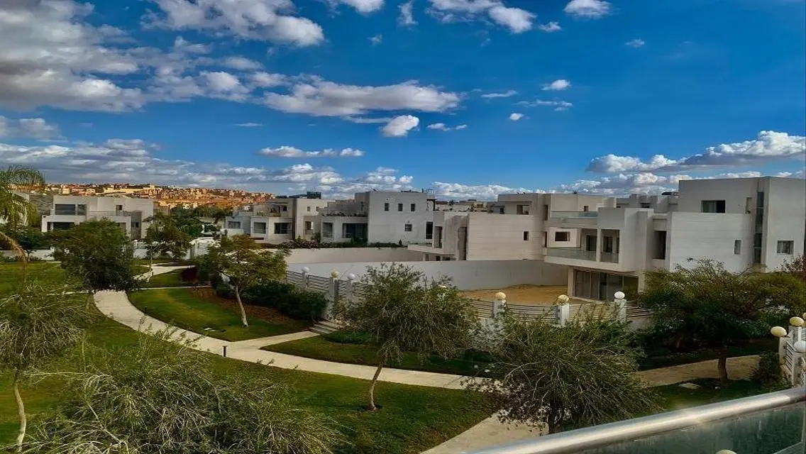 Luxury Apartment in Cleopatra Square