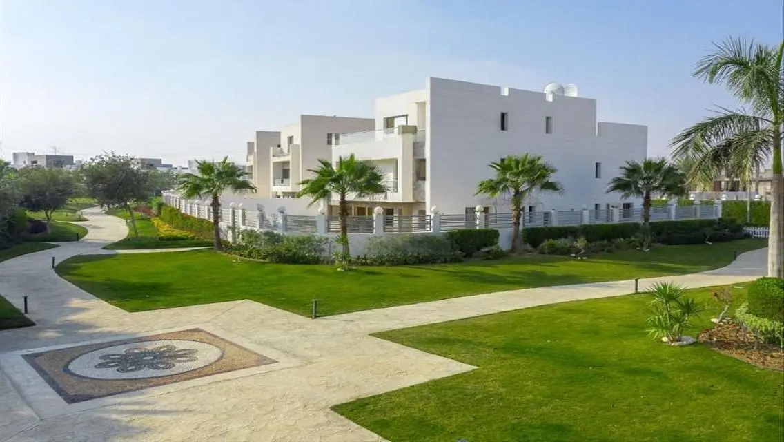 Luxury Apartment in Cleopatra Square