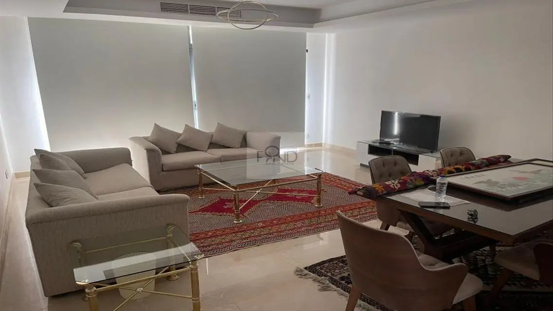 Luxurious Apartment for Rent with Lake View