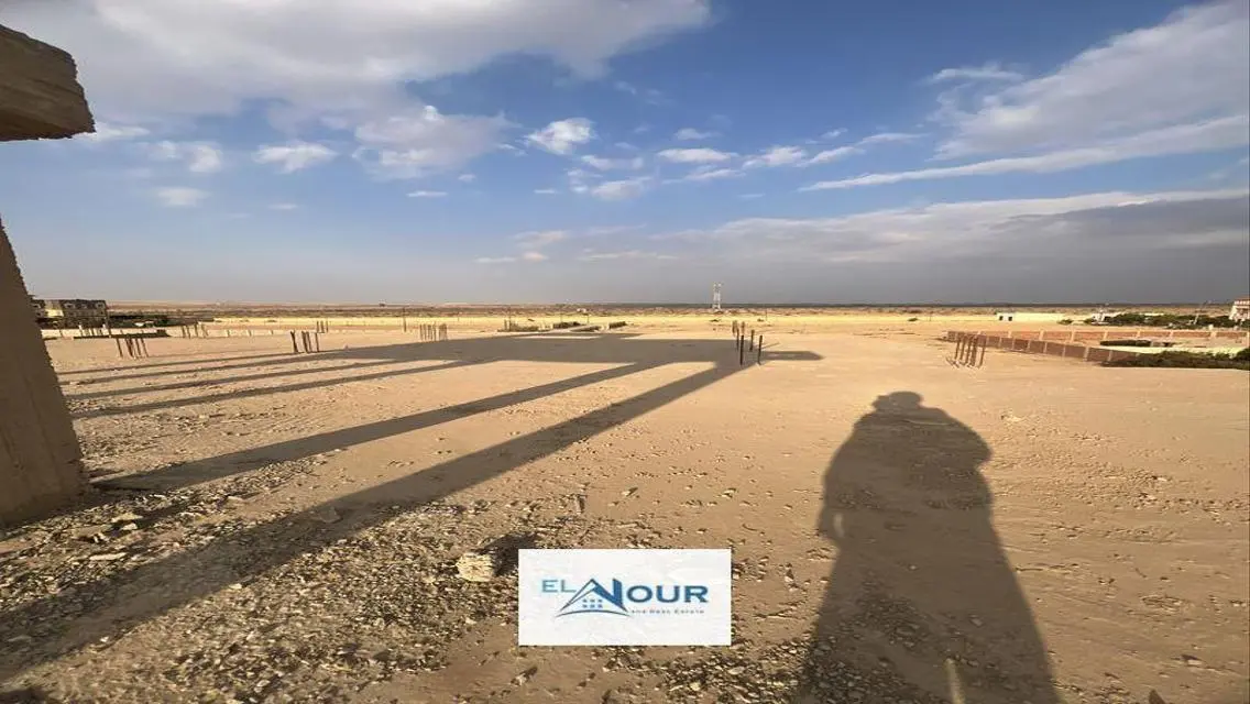 فيلا فاخرة للبيع مع مسبح خاص وإطلالة ساحرة