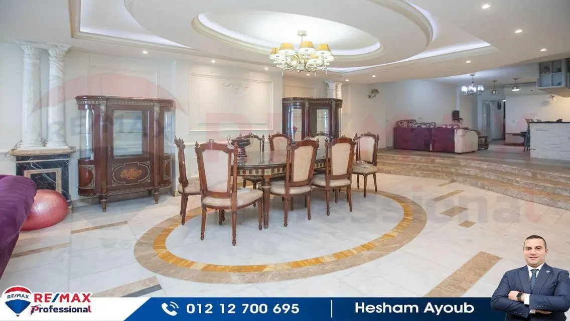 Luxury Villa Overlooking the Lakes for Sale