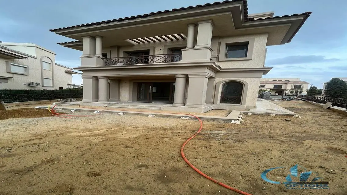 Luxury Property with Spacious Area in D3