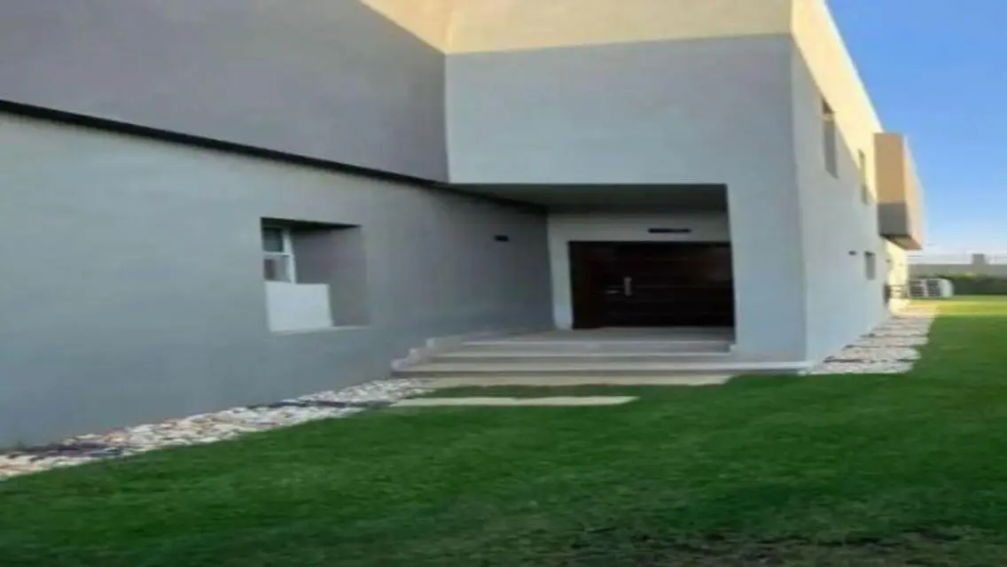 Luxury Villa for Sale with Private Pool and Garden