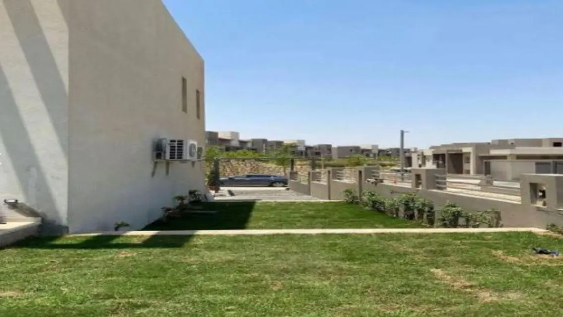 Luxury Villa for Sale with Private Pool and Garden