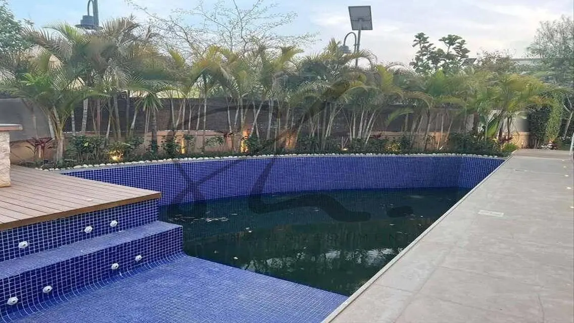 Stunning Villa with Private Pool and Garden