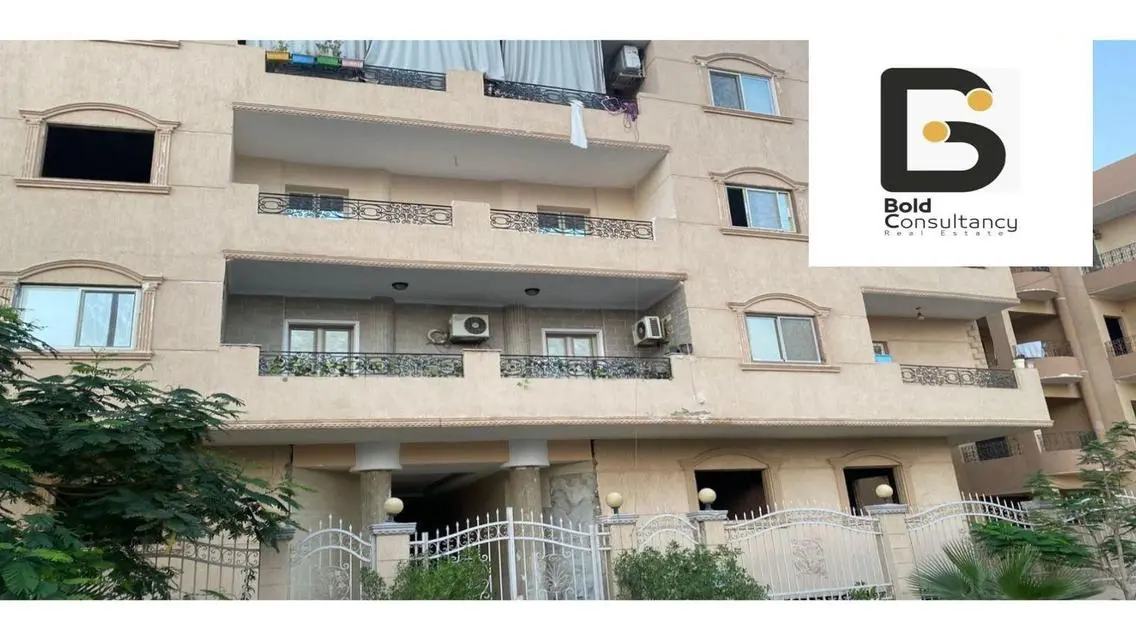 Luxury Apartment of 165 sqm with Balcony and Lobby