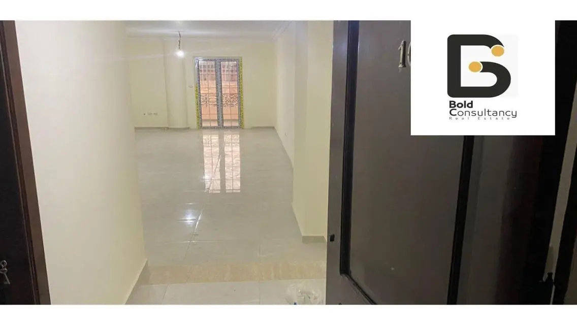 Luxury Apartment of 165 sqm with Balcony and Lobby