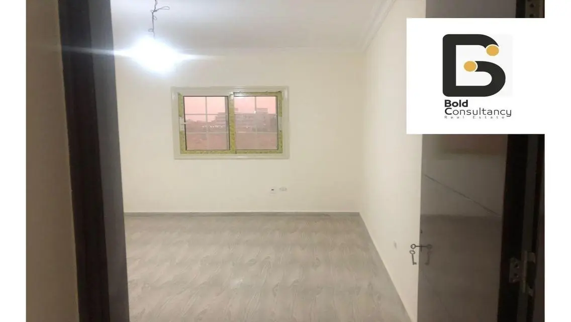 Luxury Apartment of 165 sqm with Balcony and Lobby
