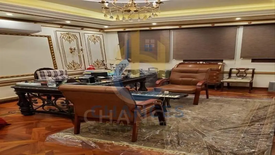 شقة فاخرة للبيع بمساحة 900 متر