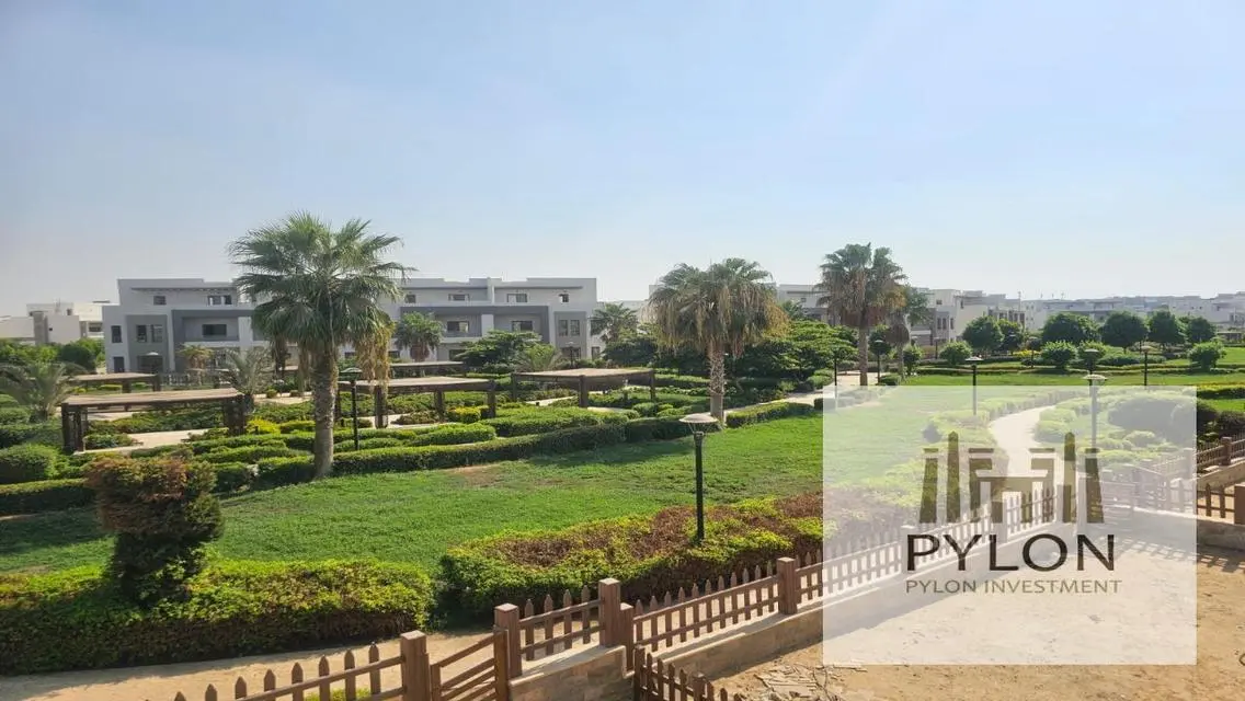 شقة مميزة للبيع مع حديقة خاصة