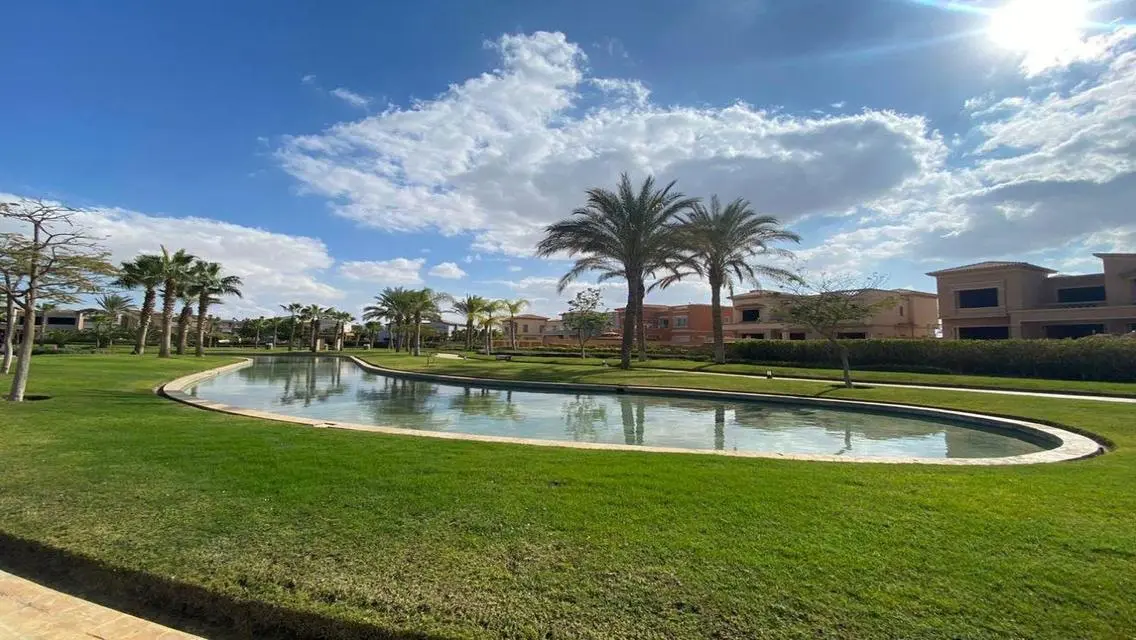 Luxurious Villa for Sale with Ample Space
