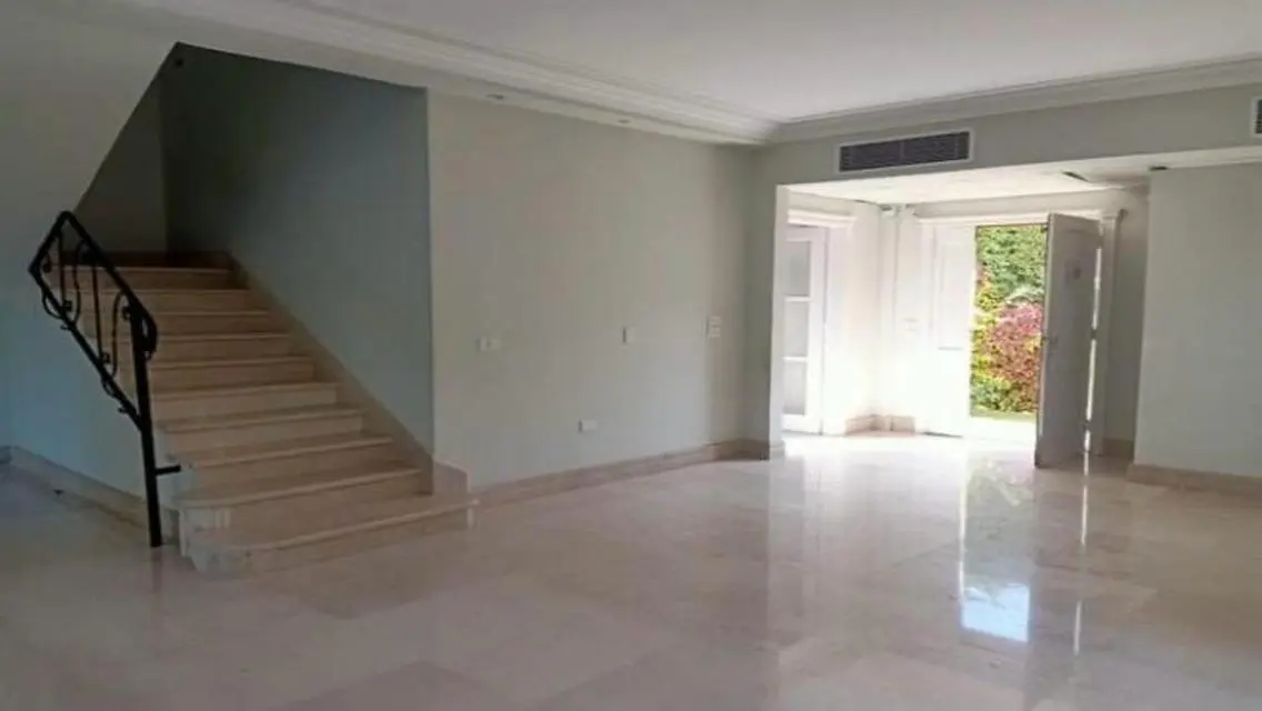 Luxurious Apartment with Private Garden in City Center
