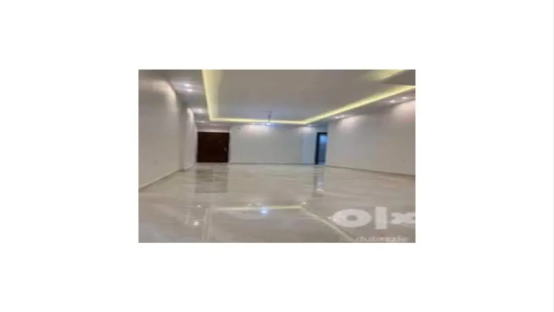 Luxury Apartment for Sale with City Landmark View
