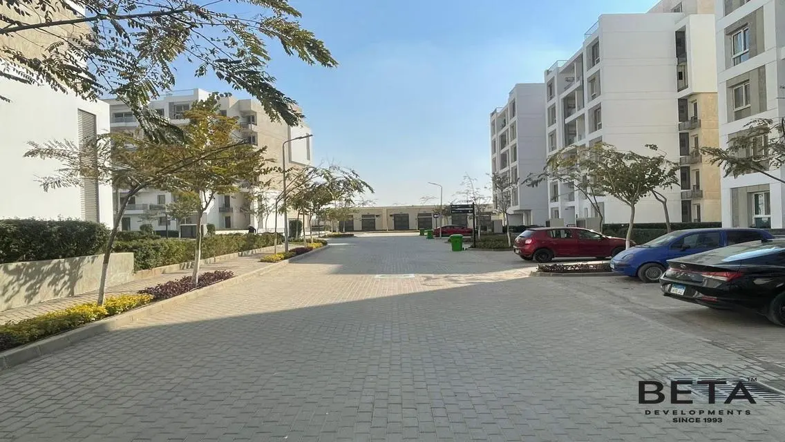 Luxury Apartment with 10 Rooms and Kids Pool