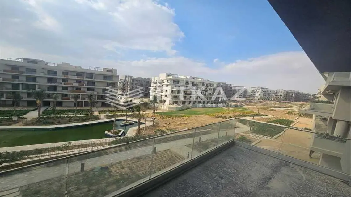 شقة فاخرة بمساحة كبيرة مع إطلالة رائعة