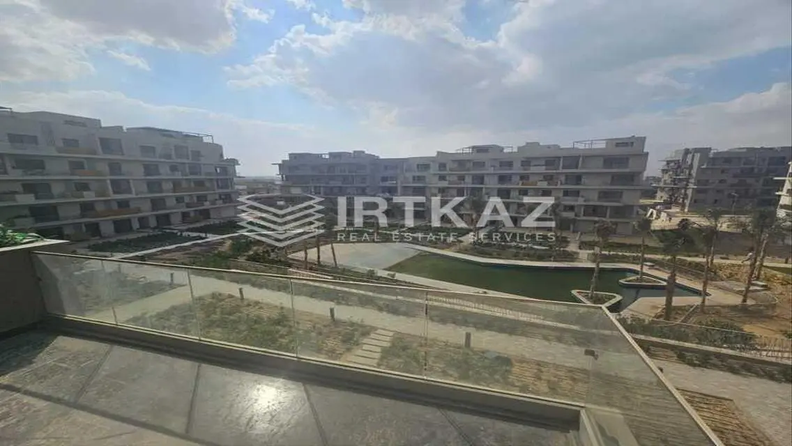 شقة فاخرة بمساحة كبيرة مع إطلالة رائعة