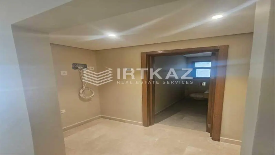 شقة فاخرة بمساحة كبيرة مع إطلالة رائعة