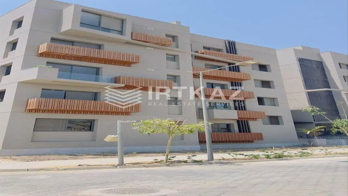 شقة فاخرة بمساحة كبيرة مع إطلالة رائعة
