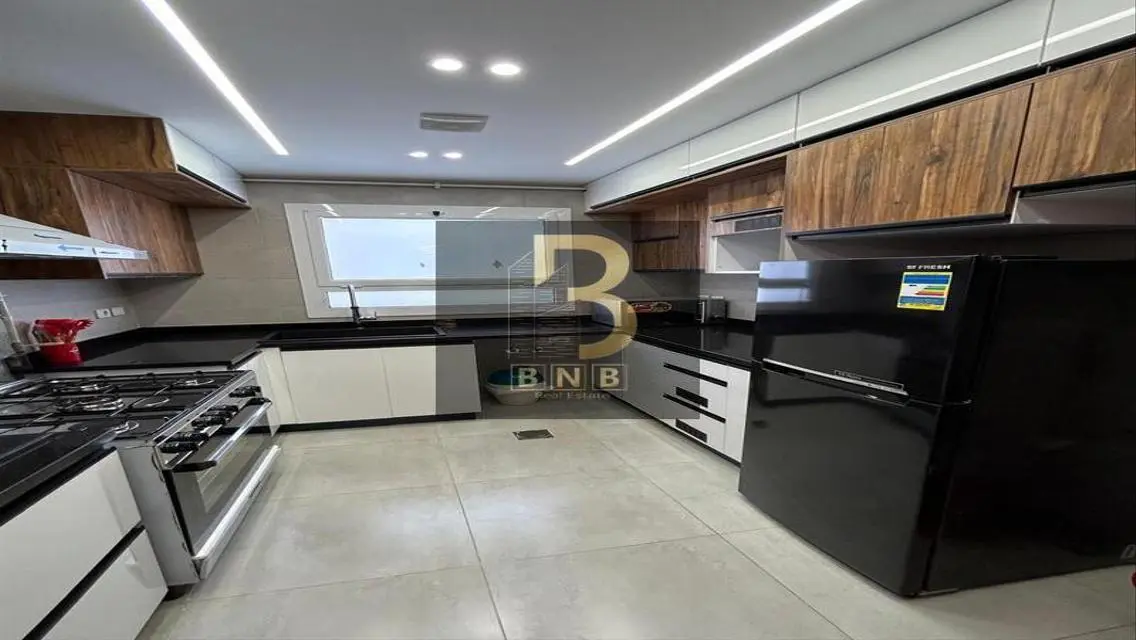 Spacious 3-Bedroom Apartment for Sale at an Attractive Price