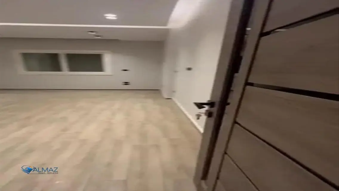 شقة رائعة للبيع بمساحة مثالية