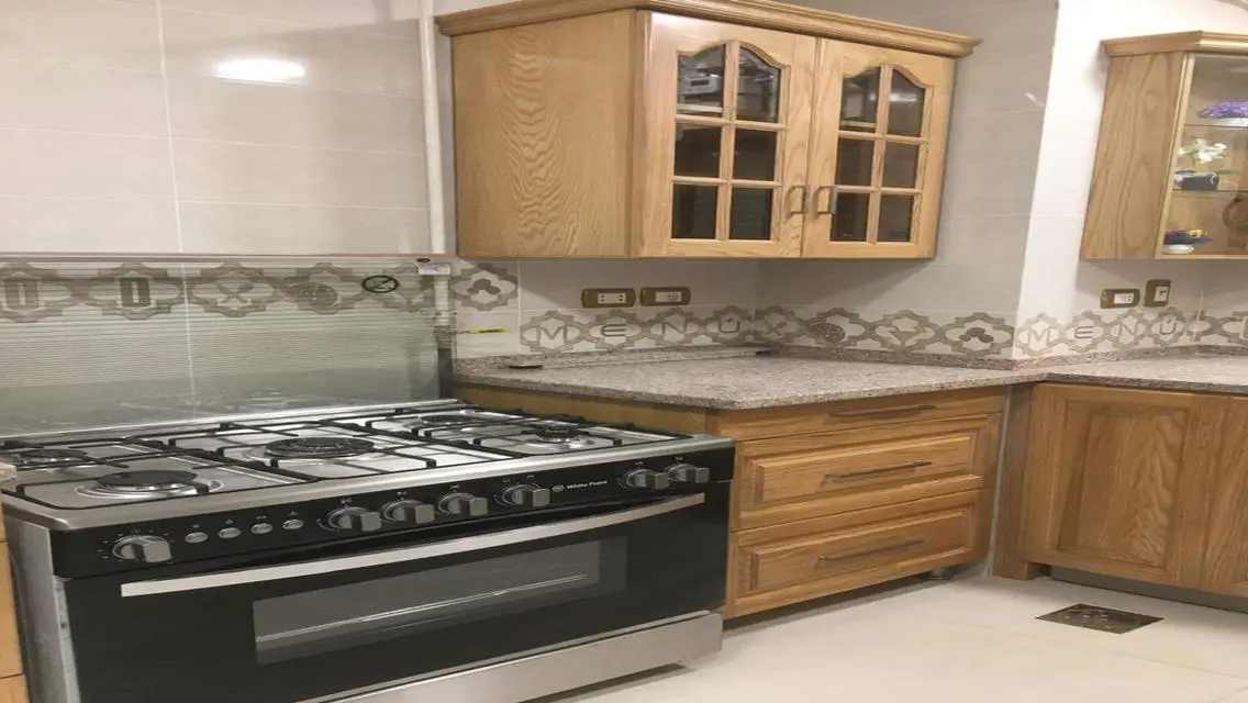 Luxurious Apartment in Beverly Hills - Sheikh Zayed