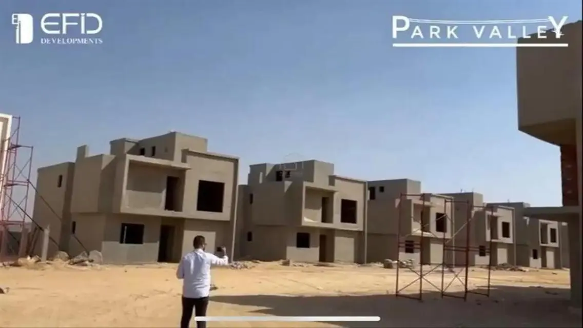 فيلا فاخرة بمساحة كبيرة في بارك فالي