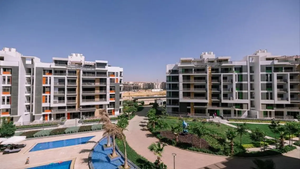 شقة فاخرة للبيع مع إطلالة رائعة ووسائل راحة استثنائية