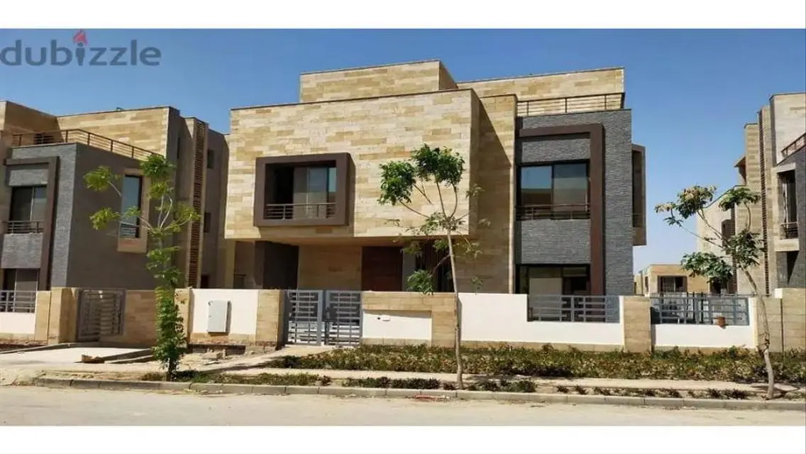 فيلا فاخرة للبيع في القاهرة