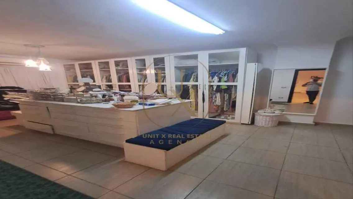 Luxury Villa for Sale with Spacious Design