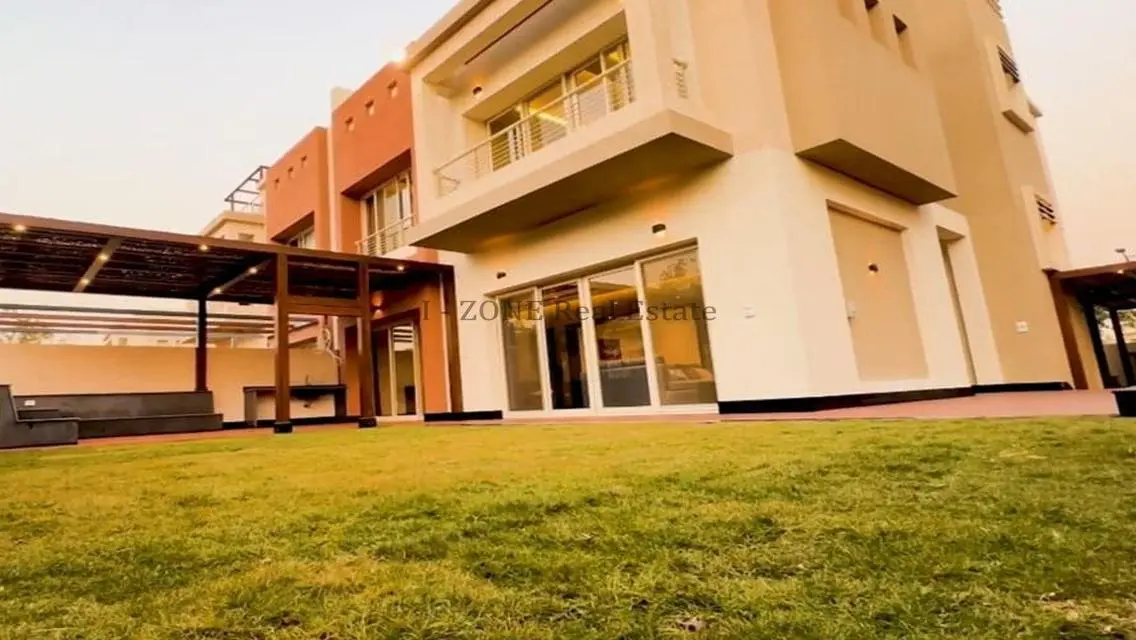 Luxury Apartment in Cairo Festival City with Private Garden
