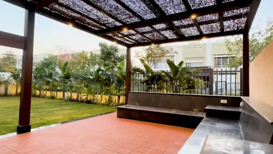 Luxury Apartment in Cairo Festival City with Private Garden