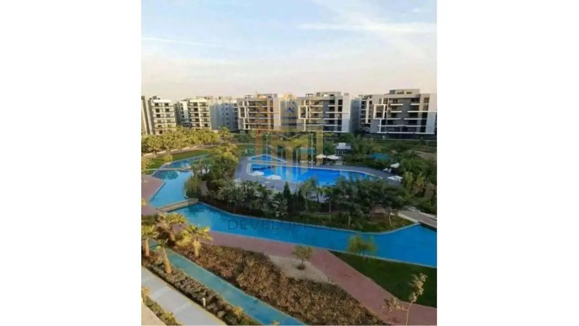 فيلا فاخرة للبيع في قلب المدينة