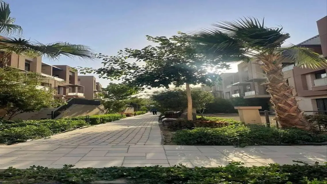 Luxury Villa with Ample Space in Zed East – A Unique Property Worth Considering