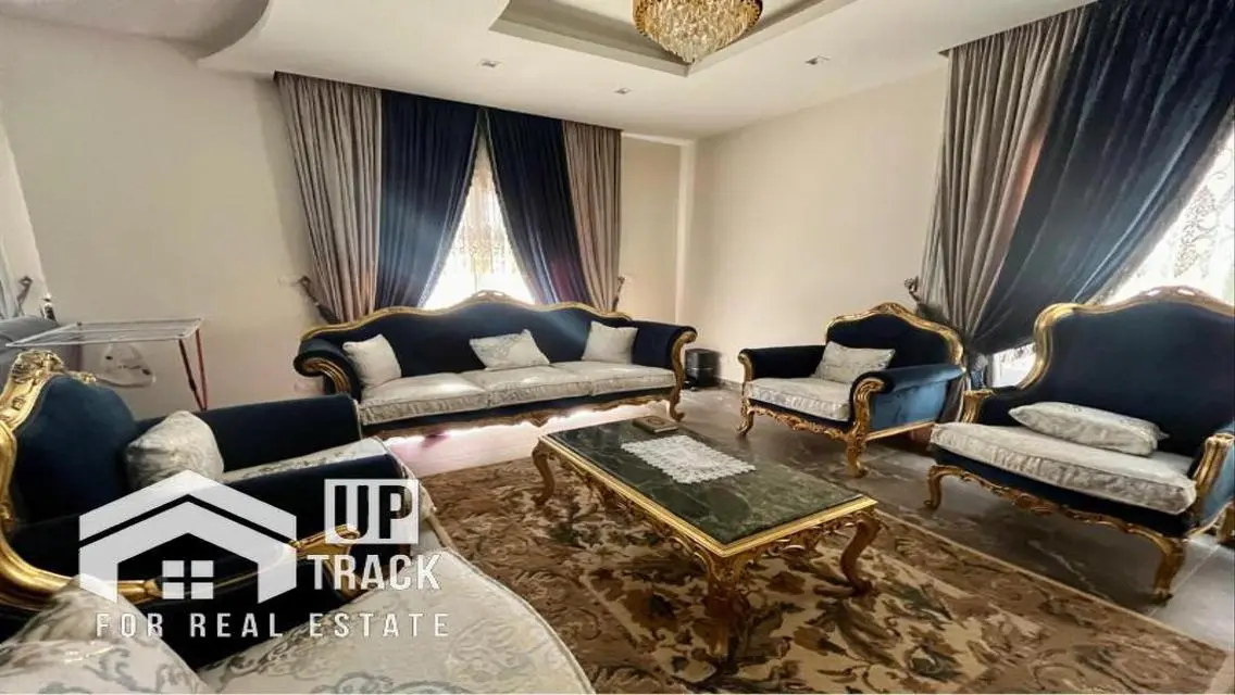شقة فاخرة للبيع - 210 متر