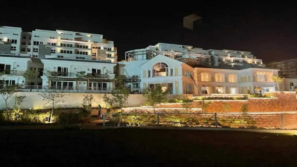 شقة فاخرة للبيع في AUC - 7,000,000 جنيه
