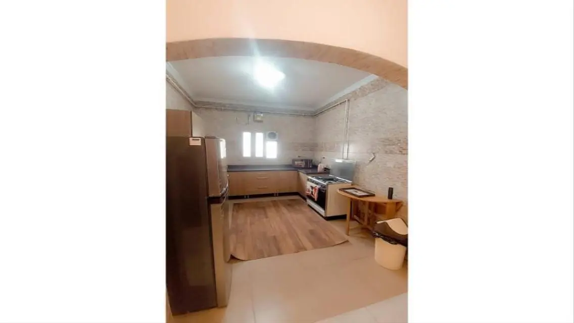 Lake-view Apartment with Full Amenities