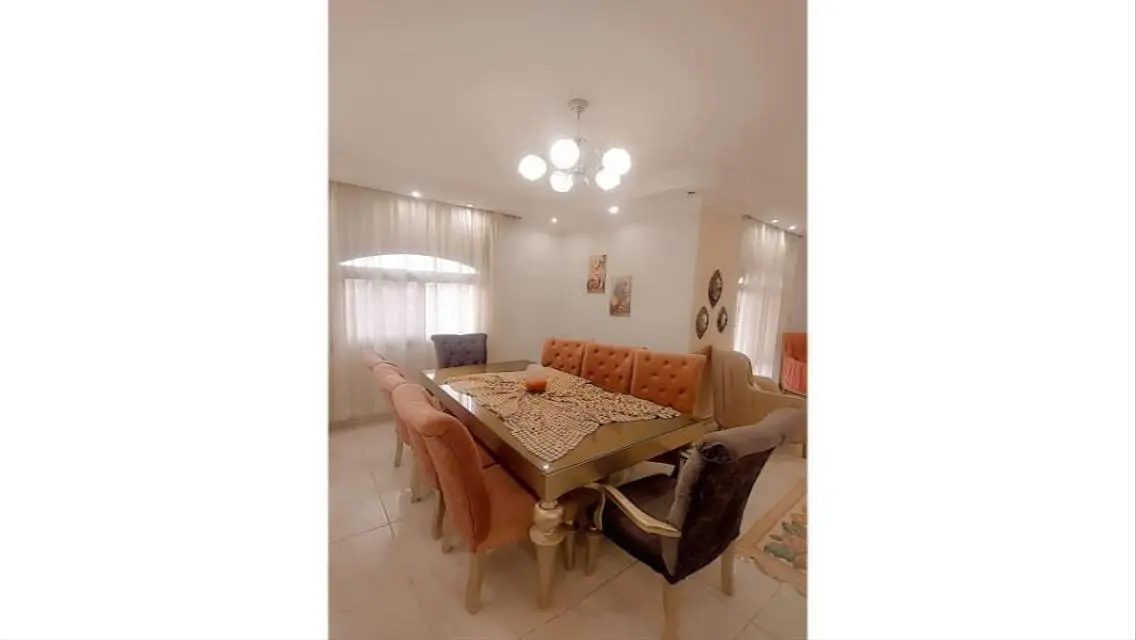 Lake-view Apartment with Full Amenities