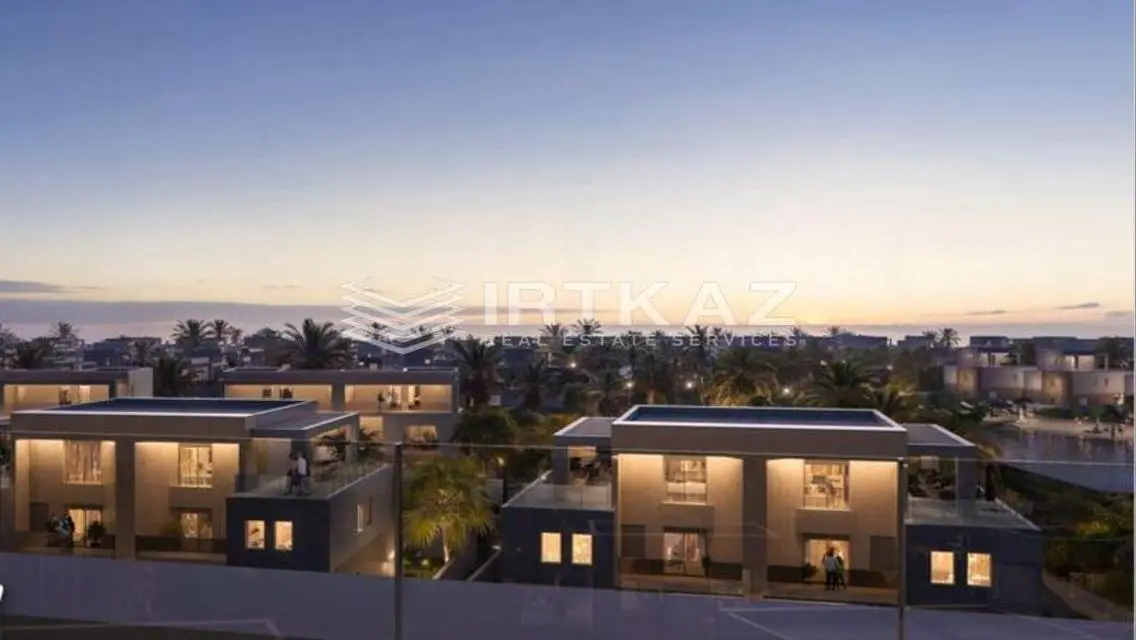 Luxury Apartment for Sale with Stunning Lake View