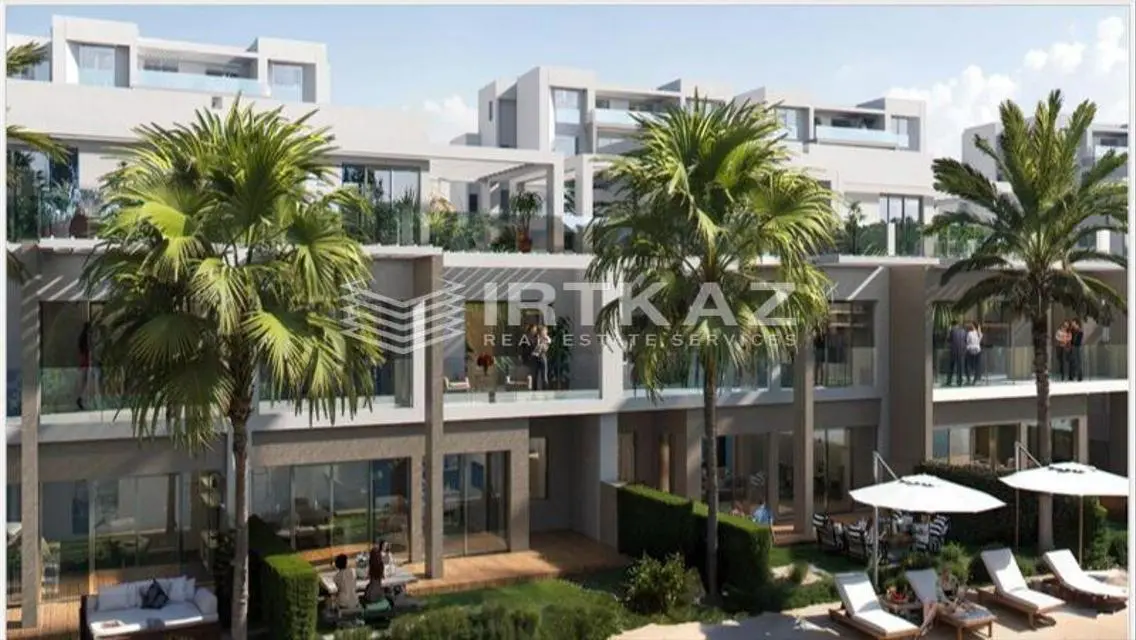 Luxury Apartment for Sale with Stunning Lake View