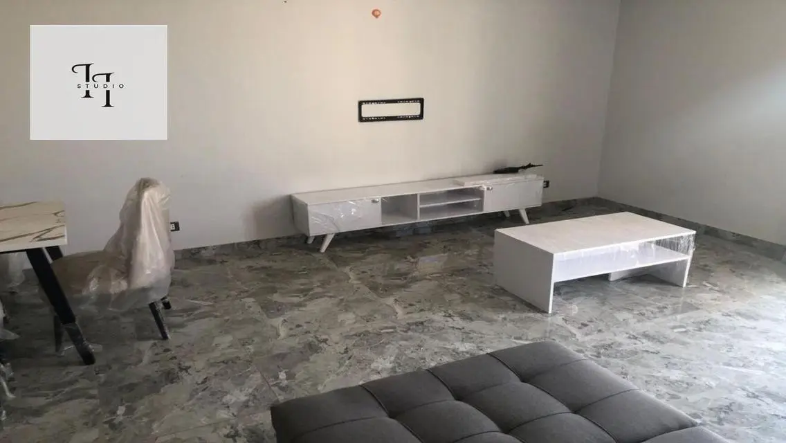 Luxury Apartment with Pool and Gym