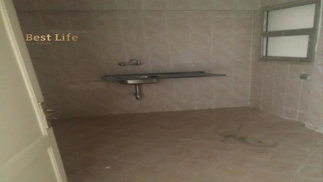 شقة بمساحة مريحة للإيجار بسعر مميز