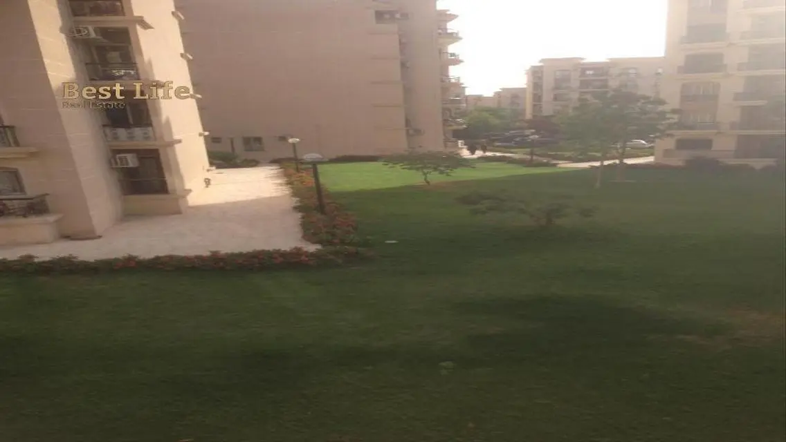 شقة بمساحة مريحة للإيجار بسعر مميز