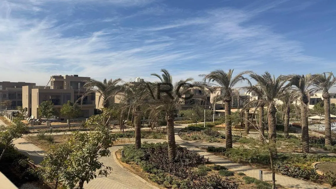 فيلا فاخرة بمساحة كبيرة مع جميع المرافق